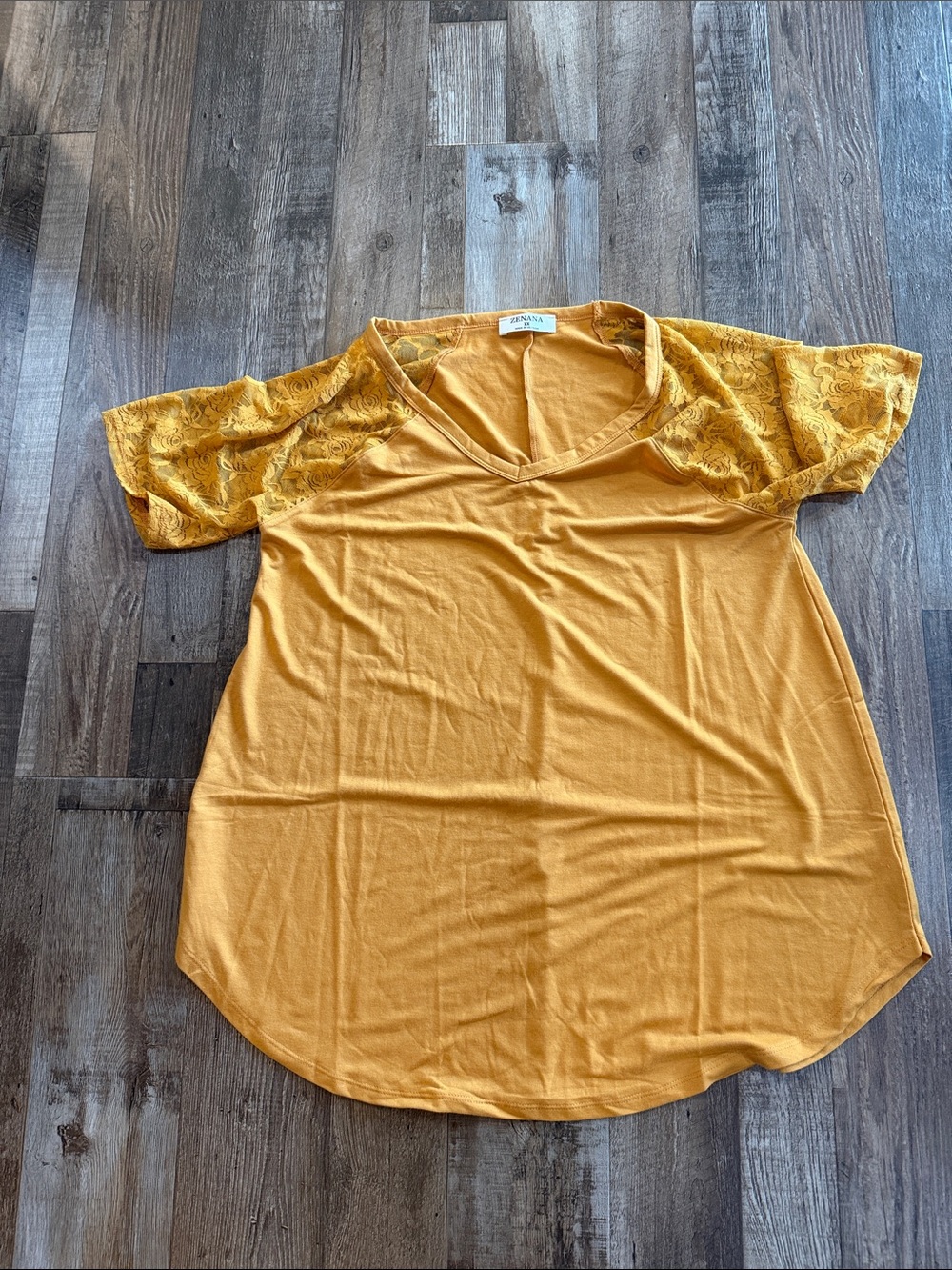 Zenana Outfitters Mustard Lace Sleeve V-Neck Tee Sz 1x